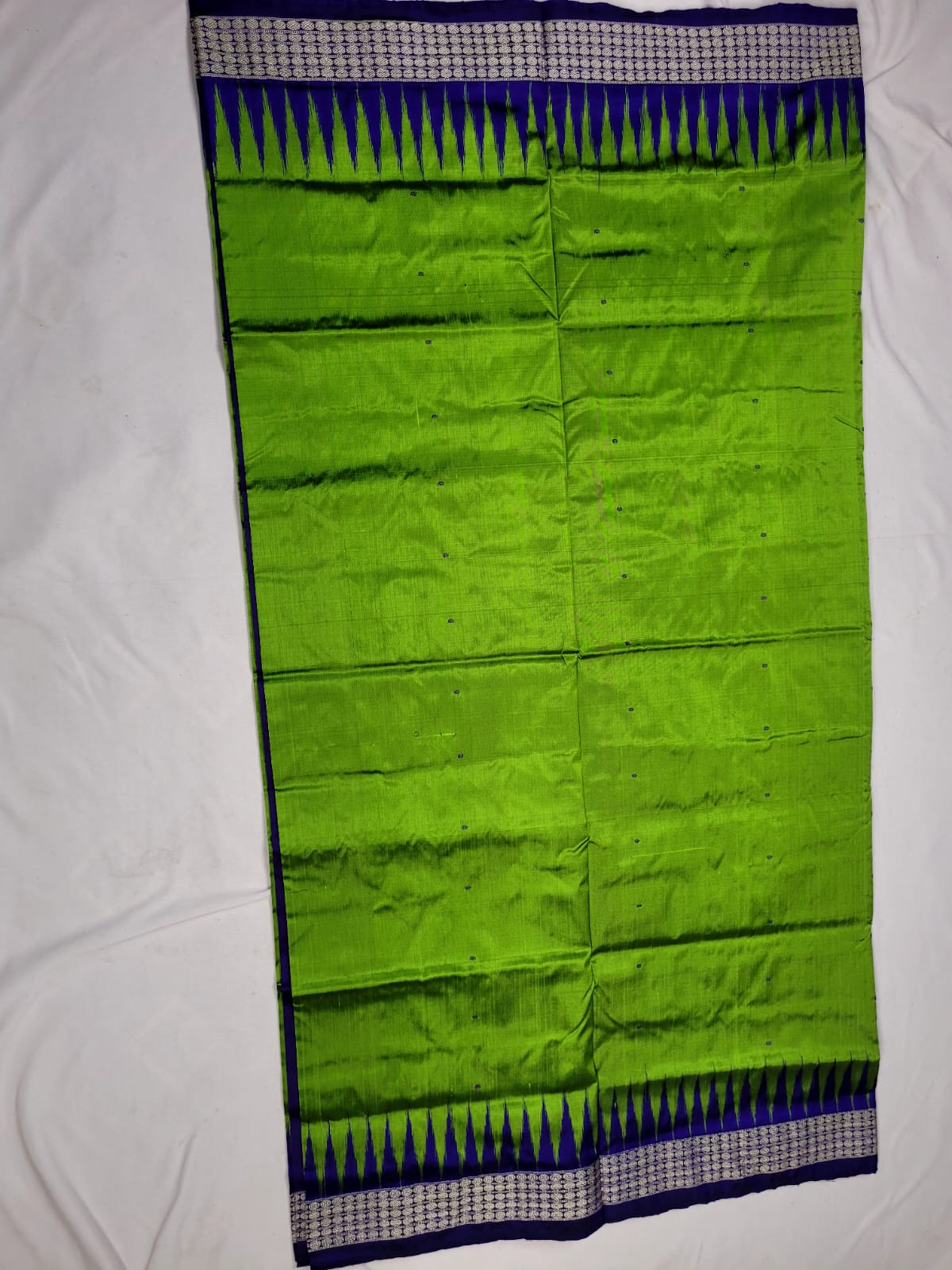 Green and blue pata saree, doll pattern pallu, matching blouse included. (Copy)