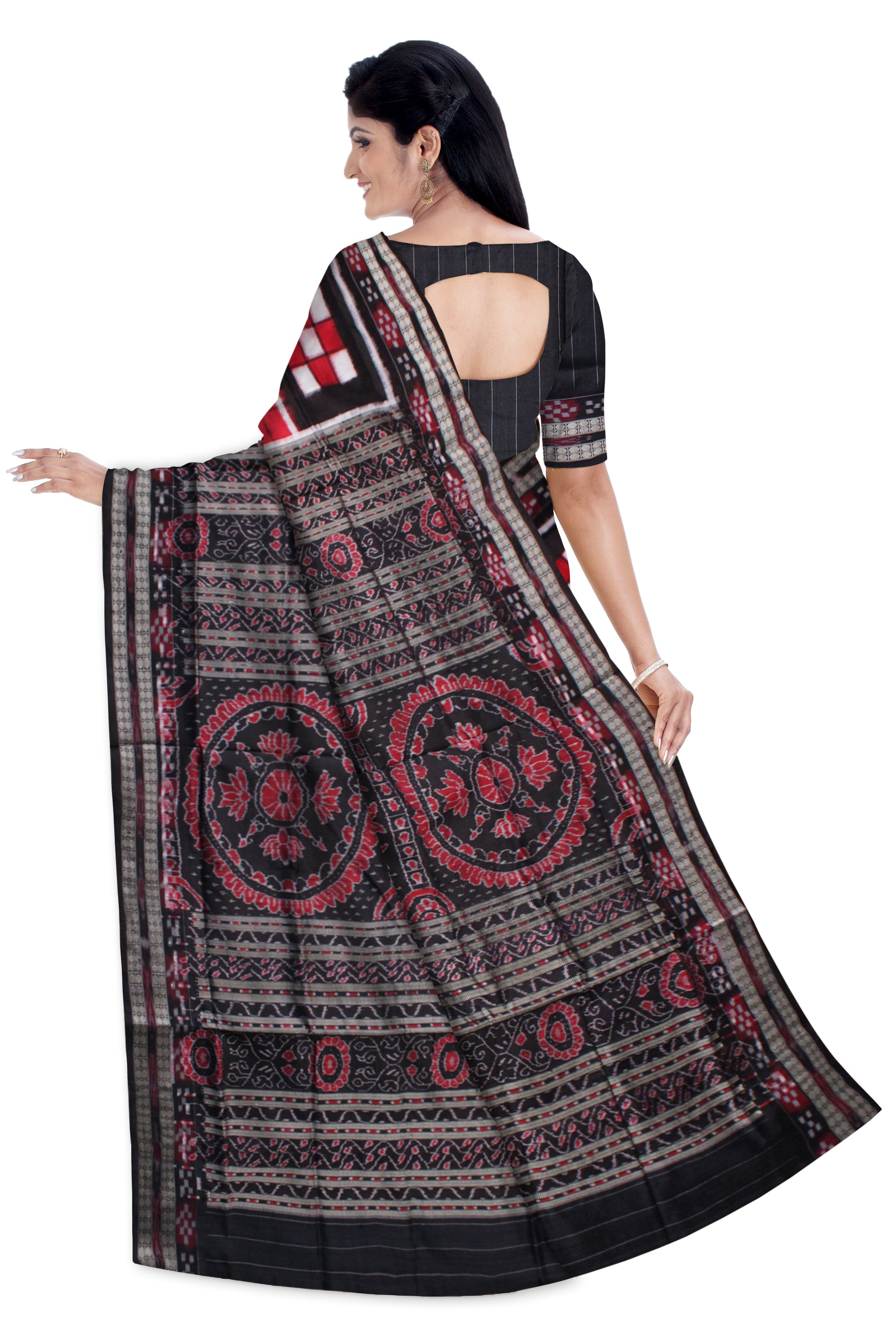 FULL BODY BIG PASAPALI PATTERN PURE SAMBALPURI COTTON SAREE IS RED AND BLACK COLOR BASE,WITH BLOUSE PIECE. - Koshali Arts & Crafts Enterprise