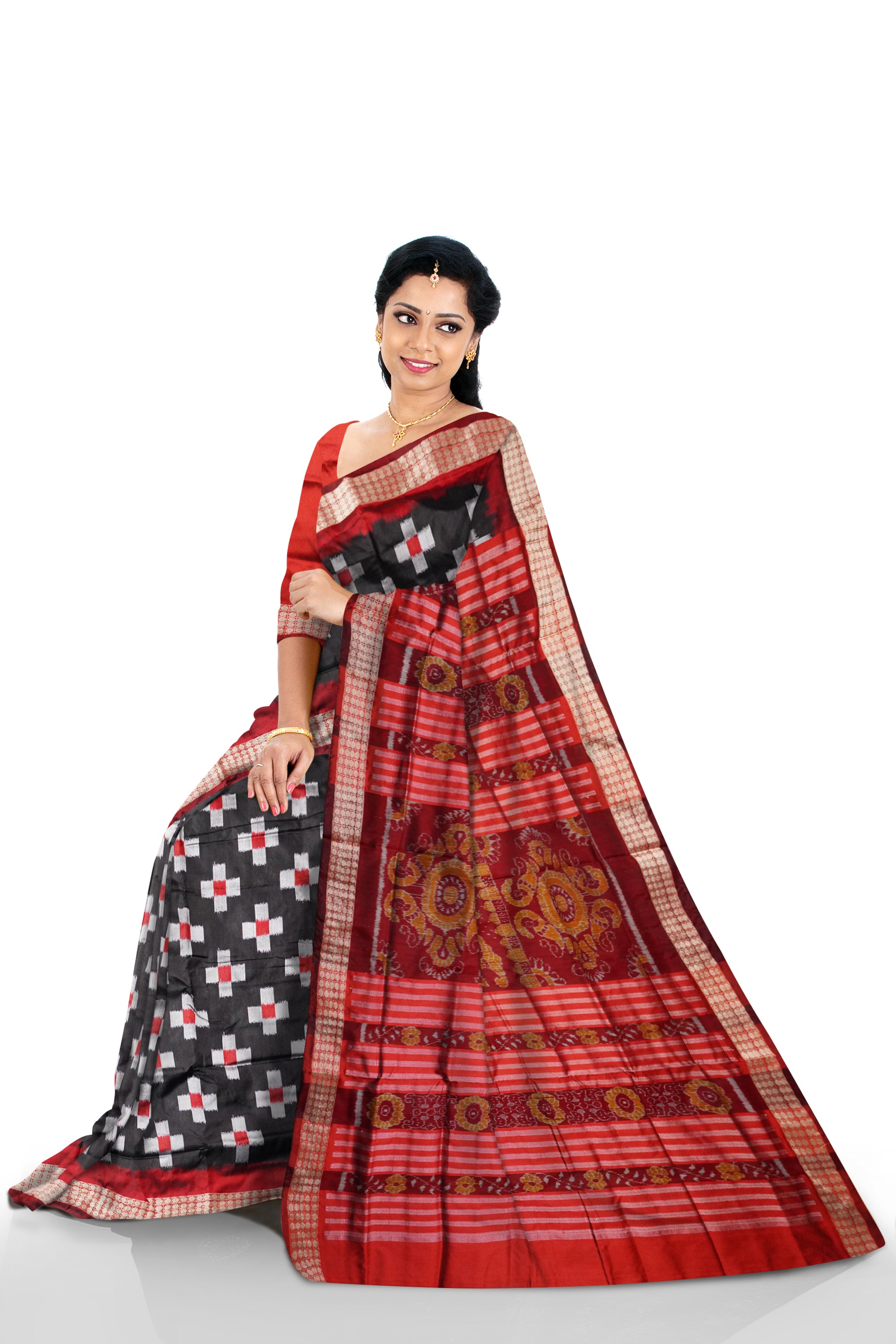 Black & Maroon color tara pattern pata saree. - Koshali Arts & Crafts Enterprise