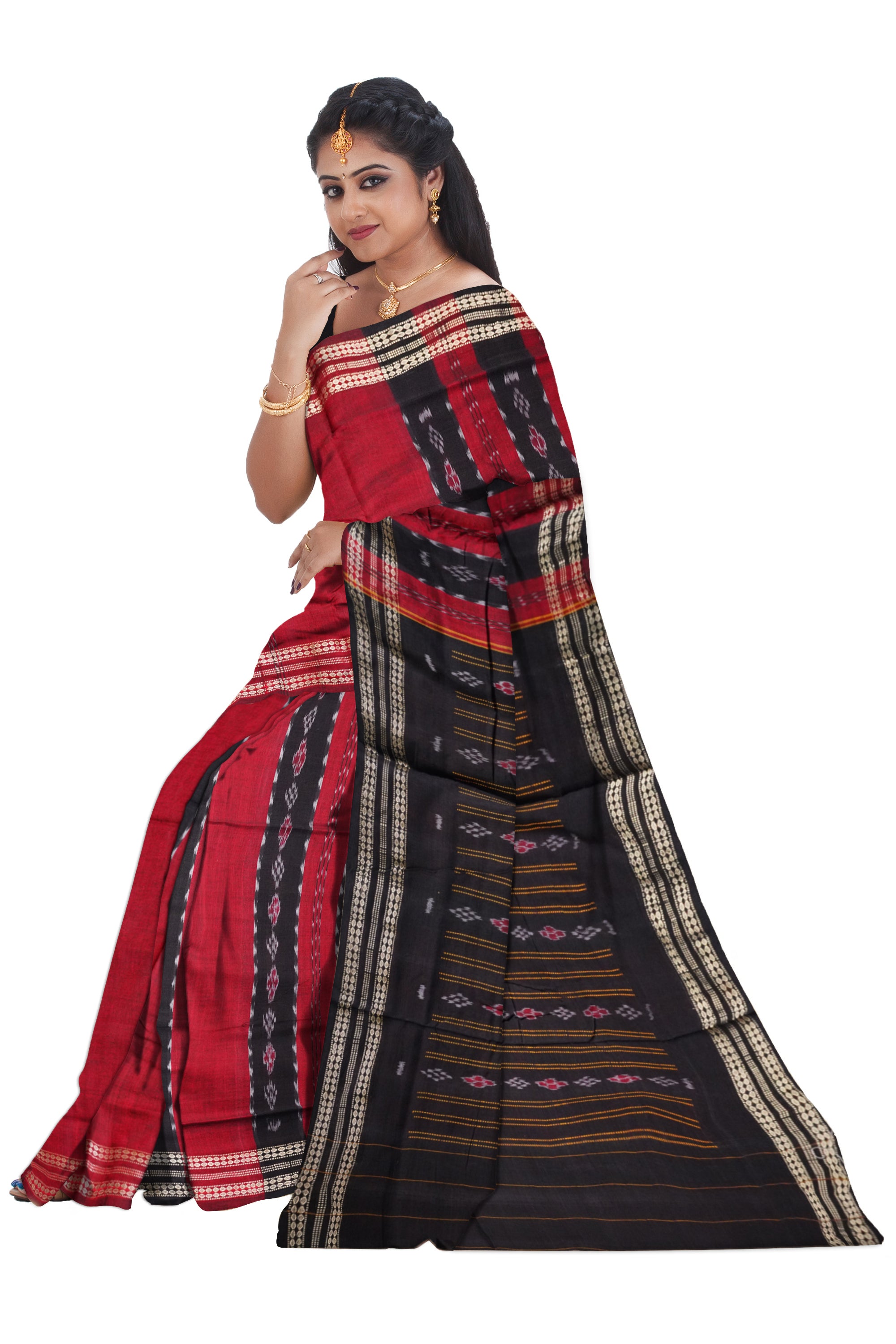 Maroon & Black color Sambalpuri cotton saree. - Koshali Arts & Crafts Enterprise